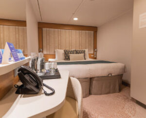 Aroya Cruise cabin